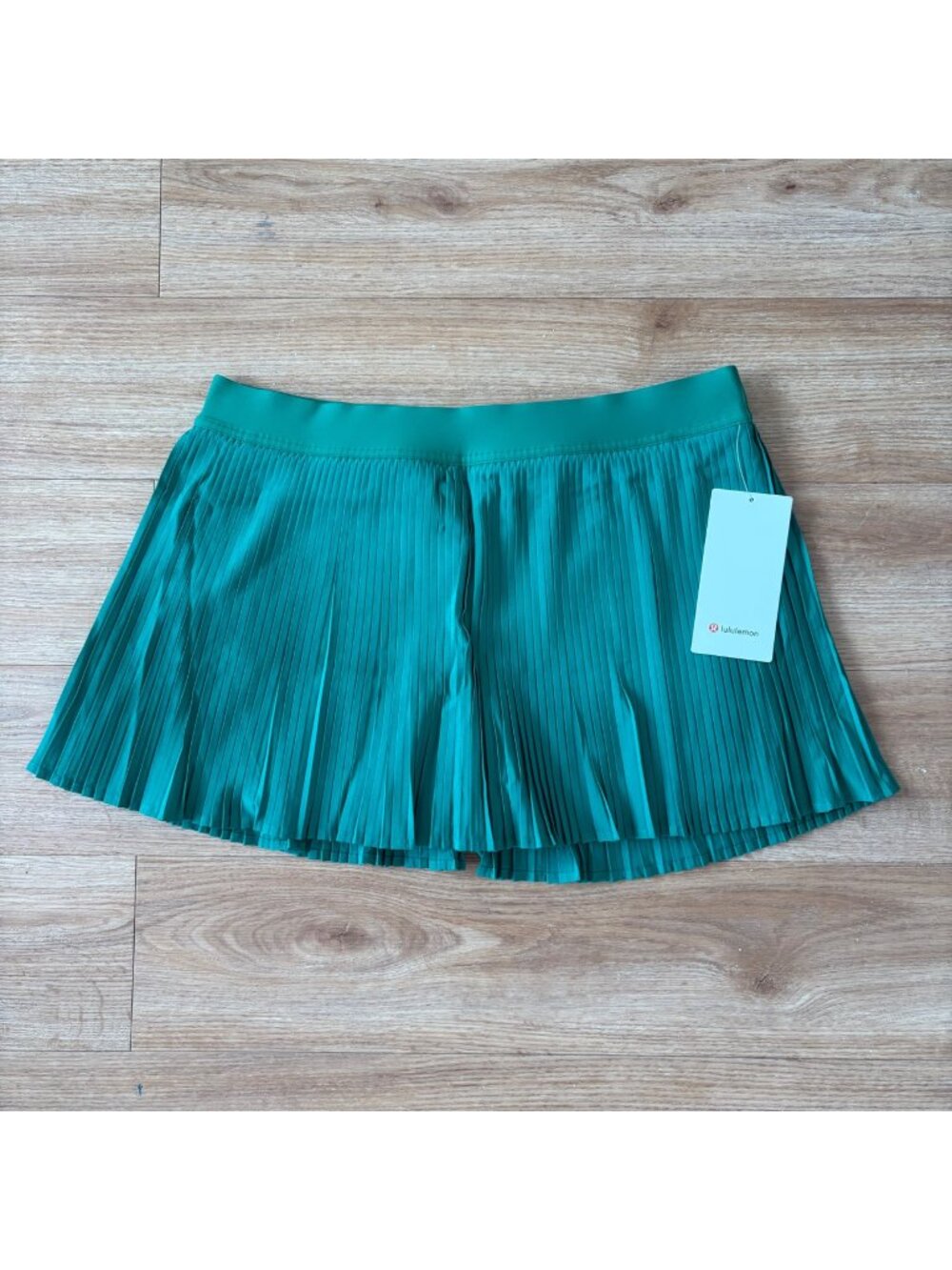 Lululemon Athletic Varsity High Rise Pleated Tennis Skirt Raceway GRN NWT Sz 14